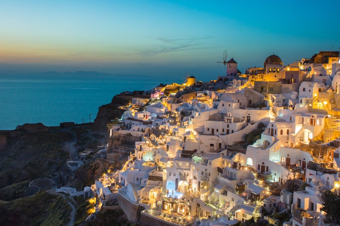 Santorini Without the Queue: Where to Stay and When