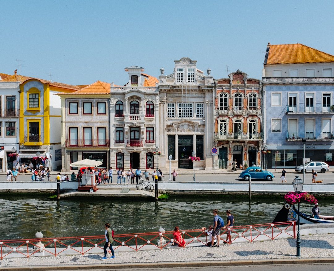 Algarve Travel Guide